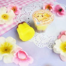 Load image into Gallery viewer, Fidough Pudding Keychain