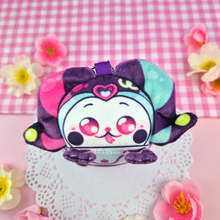 Load image into Gallery viewer, Fizzarolli Mochi Plush Keychain Bag Charm (HE SQUEAKS!)
