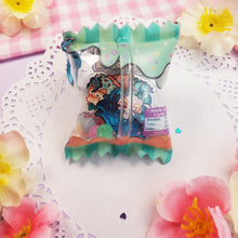 Load image into Gallery viewer, ♡ Genshin IceCreams - Xiao - Almond Tofu + Mint Swirl - Candy Shaker Bag ♡
